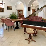The Of History - Anno 1830 4* Tihany