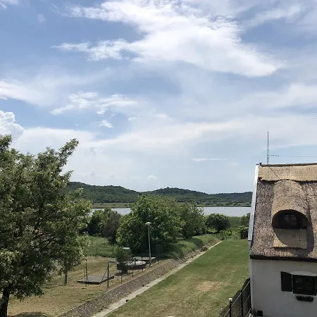 Hotel The Of History - Anno 1830 Tihany