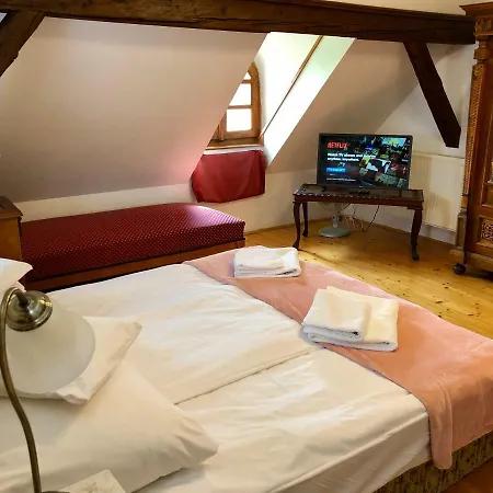 The Of History - Anno 1830 4* Tihany