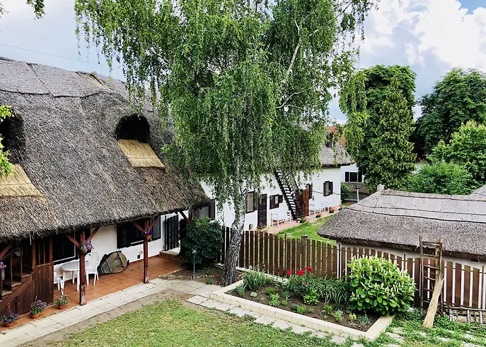 The Of History - Anno 1830 4* Тихань